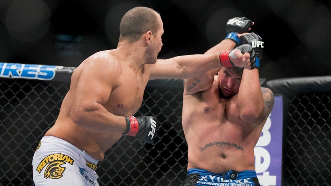 Dos Santos vs. Mir